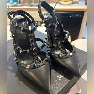 Womens size 36 (US 6) Valentino heels
